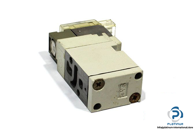 smc-syj514m-5moz-01-single-solenoid-valve-1