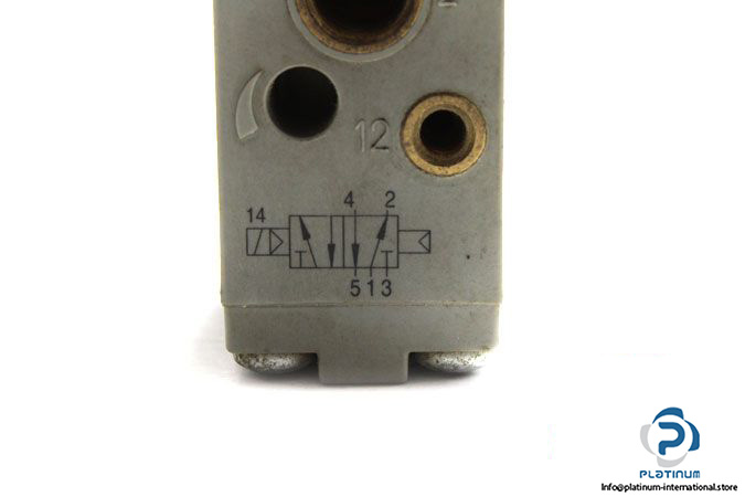 bosch-0-820-022-002-single-solenoid-valve-4