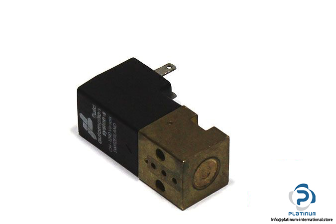 fluid-automation-systems-5-311p-02-60-single-solenoid-valve-1