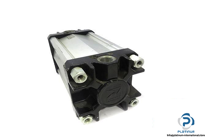 pneumax-131910010001-pneumatic-actuator3_675x450