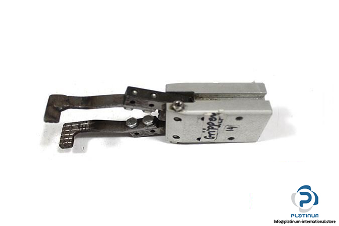 alfa-mecchanica-pfp-16de-pivoted-gripper-actuator3_675x450