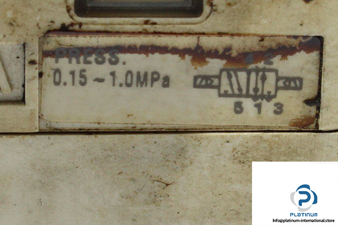 smc-vq7-6-fg-d-3zr-q-double-solenoid-valve-3