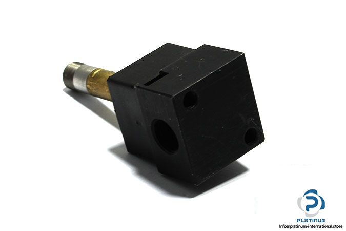 06-321eb03-30-single-solenoid-valve-1