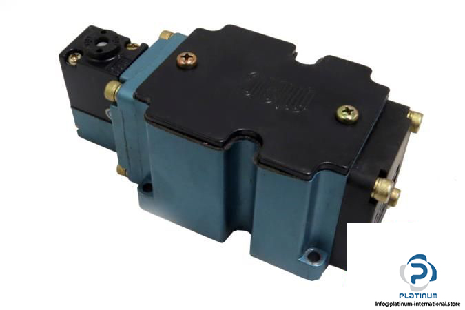 mac-6511b-000-pm-111da-valve5_675x450