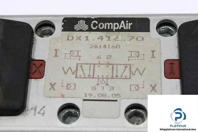 compare-dx1-416-70-air-pilot-valve-2