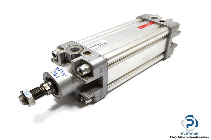 univer-k2000630100m-pneumatic-actuator-3_675x450