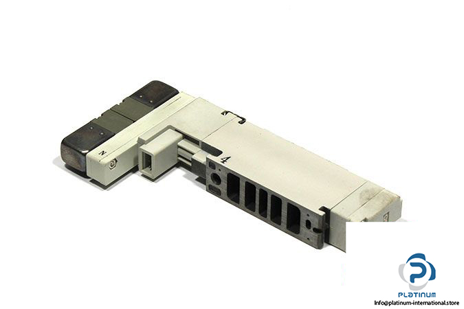smc-vqc2400bn-51-double-solenoid-valve-1
