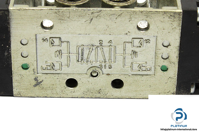 univer-ac-7520-single-solenoid-valve-used-3