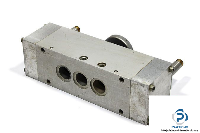 herion-1025262-double-solenoid-valve-with-pressure-gauge-1