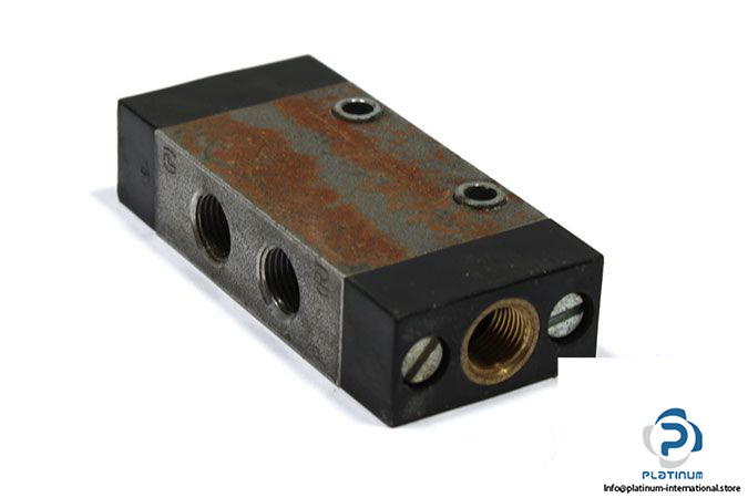 bosch-0820213001-air-pilot-valve-1
