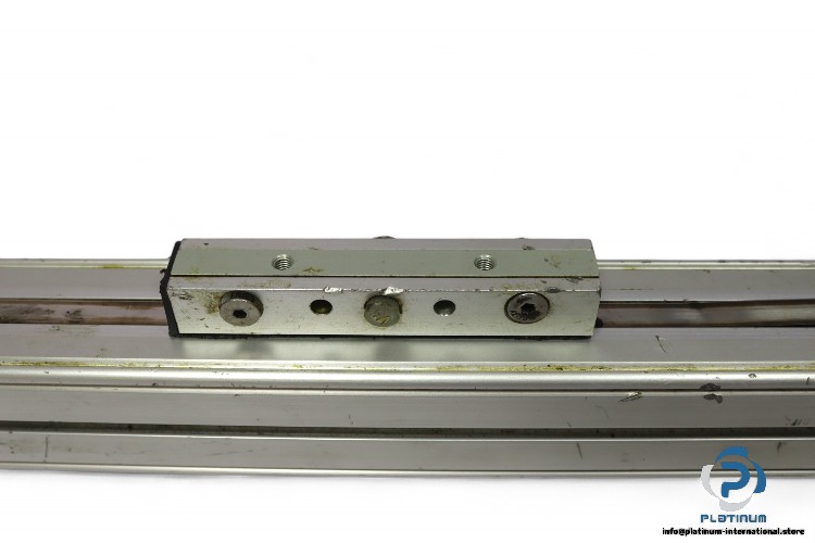 festo-DGP-25-680-PPV-linear-actuator(used)-1