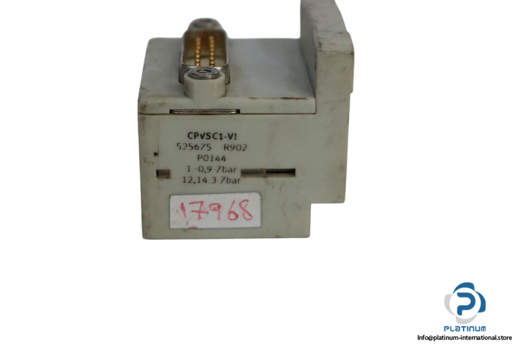 festo-530475-solenoid-valve-fast-shipping-(used)-1