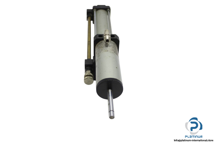 pneumax-PN99066.200-pneumatic-cylinder-used-1