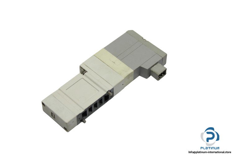 smc-SV1100-5FUD-solenoid-valve-used-1