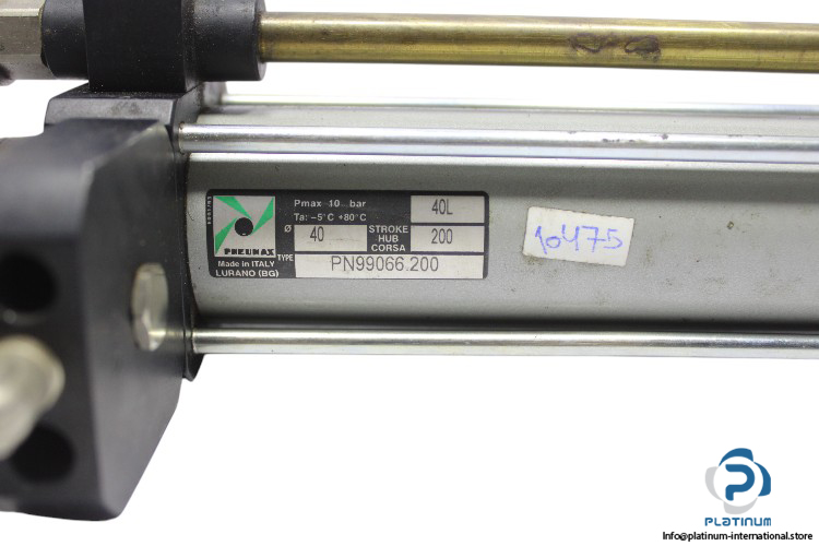 pneumax-PN99066.200-pneumatic-cylinder-used-2