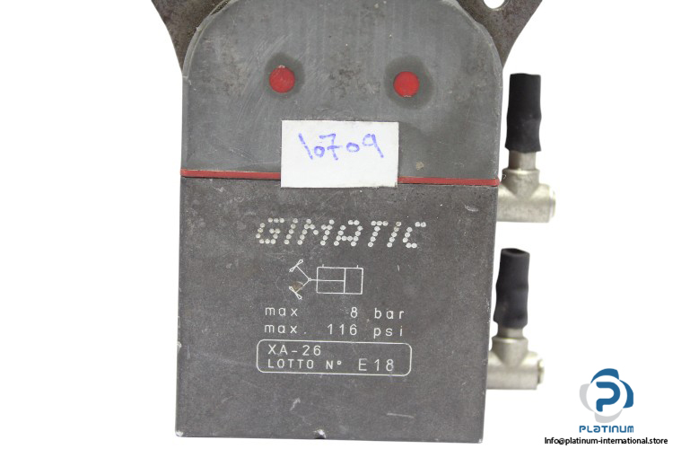 gimatic-XA-26-angular-self-centering-pneumatic-gripper-(Used)-1