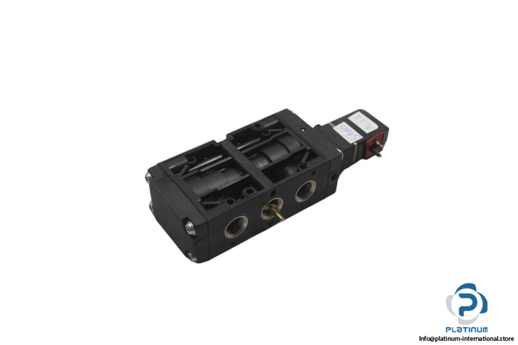 Burkert-6517-H-80-single-solenoid-valve(new)-1