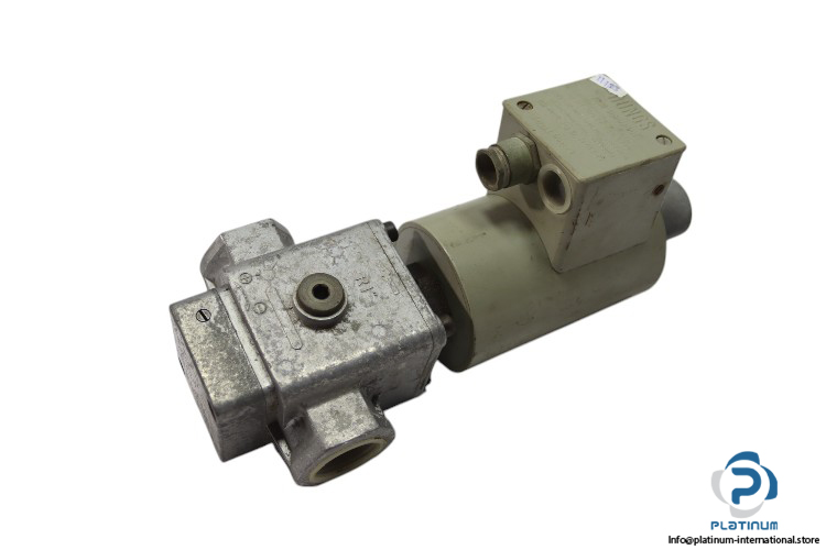dungs-ZRD-210_3-R1-safety-solenoid-valve-(Used)-1