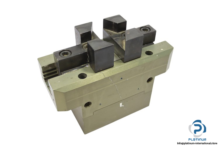schunk-PGN-200_1AS-universal-gripper-(used)-1