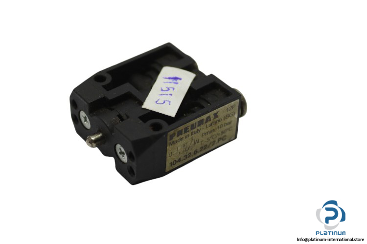 pneumax-104.32.6.22_2.PC-mechanical-valve-(used)-1