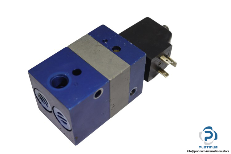 festo-2201-single-solenoid-valve-(Used)-1