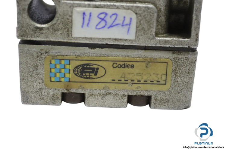 pi-42523C-pneumatic-manual-valve-(used)-4