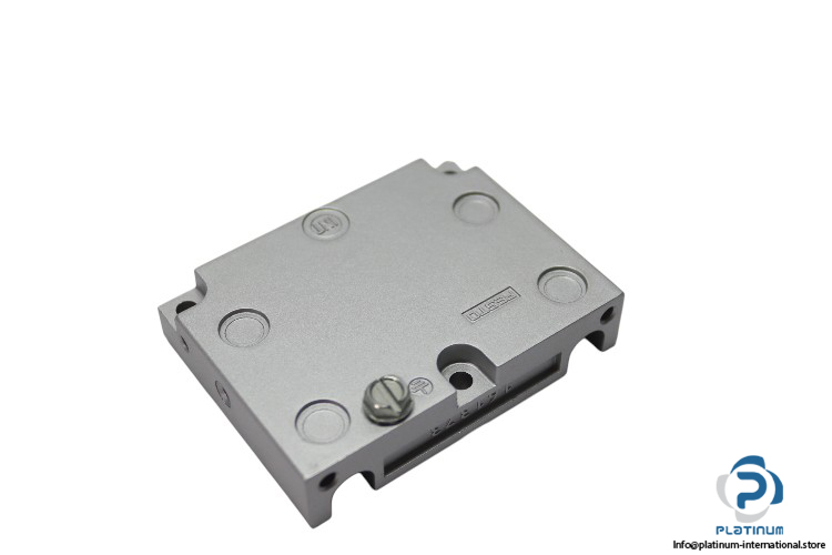 festo-161373-end-plate-(new)-(carton)-1