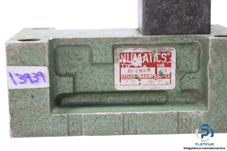 Numatics-av-em4h-single-solenoid-valve(used)-2