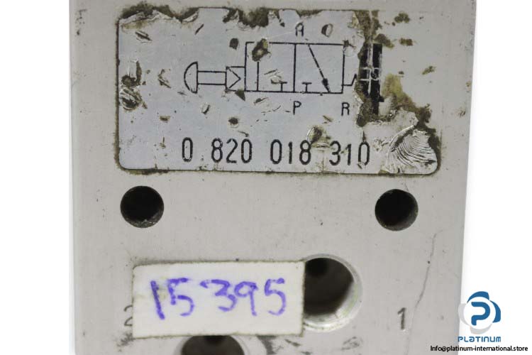 bosch-0-820-018-310-push-button-valve-used-1