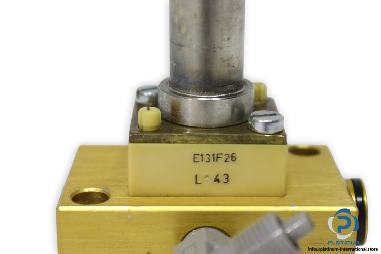 E131F26-solenoid-valve-used-1