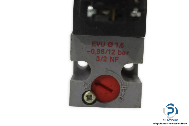 bosch-7-471-023-575-solenoid-valve-used-1