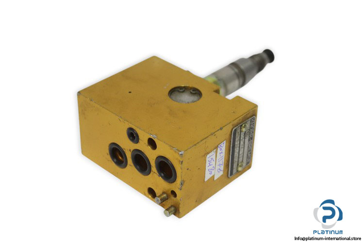 knorr-bremse-STK-1553_024-solenoid-valve-used-2