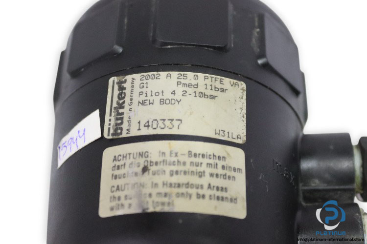 burkert-2002-A-25.0-PTFE-VA-G1-11-bar-angle-seat-valve-(new)-1