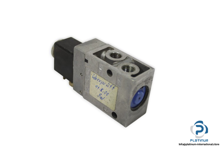 Festo-7802-single-solenoid-valve-220vac(used)-3