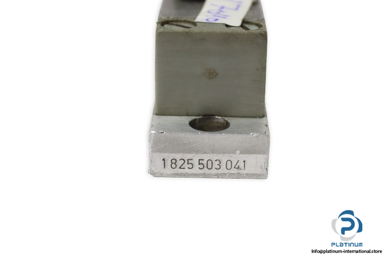 bosch-0-820-021-006-single-solenoid-valve-with-coil-(used)-3