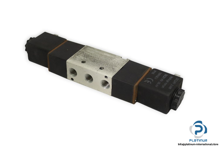 Airtac-4V220-06-solenoid-valve-with-coil(used)-3