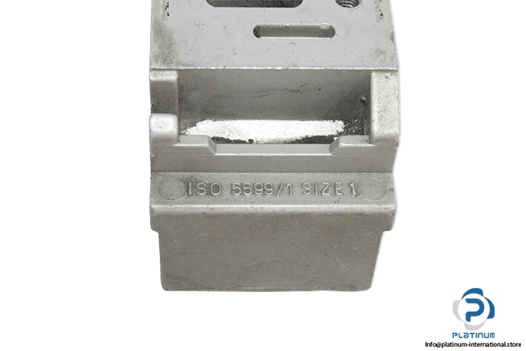 univer-BF-1071-manifold-subbase-(used)-1