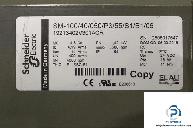 schneider-sm-100_40_050_p3_55_s1_b1_06-servo-motor-2-2