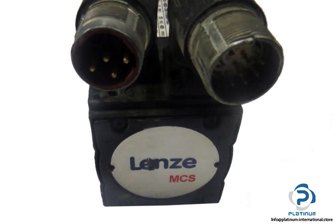 lenze-mc8-06141-r80b0-servo-motor-with-gear5_675x450