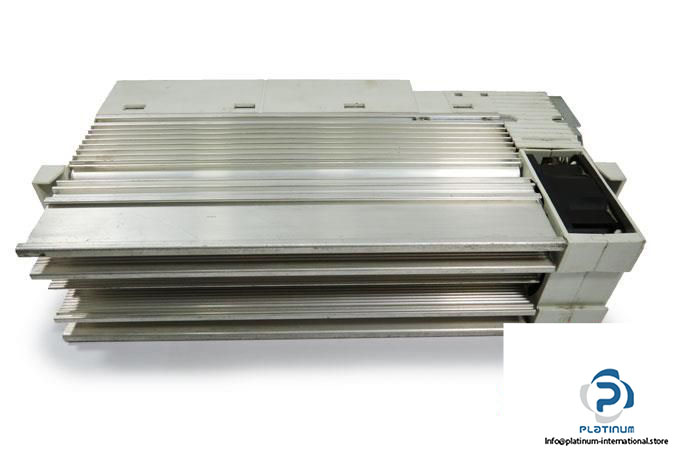 lenze-e82ev152_4c000-frequency-inverter4_675x450