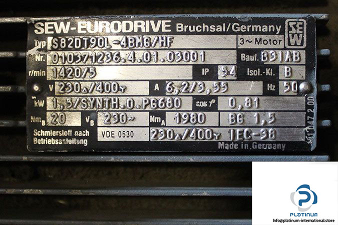 sew-s82dt90l-4bmg_hf-helical-worm-gearmotor3