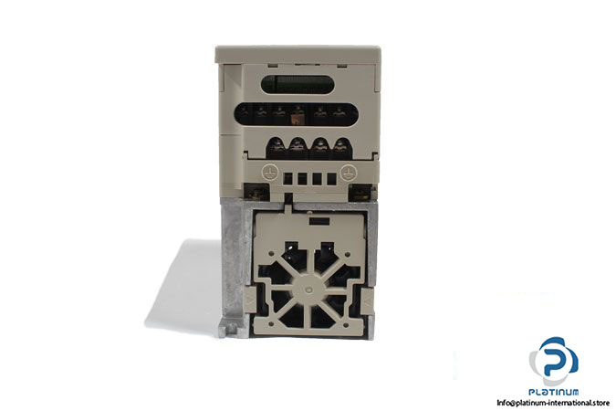 omron-cimr-v7az20p7-inverter-2