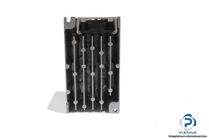 omron-cimr-v7az20p7-inverter-3