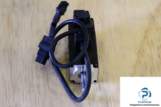 schneider-bch0401o22a1c-servo-motor-bch-2