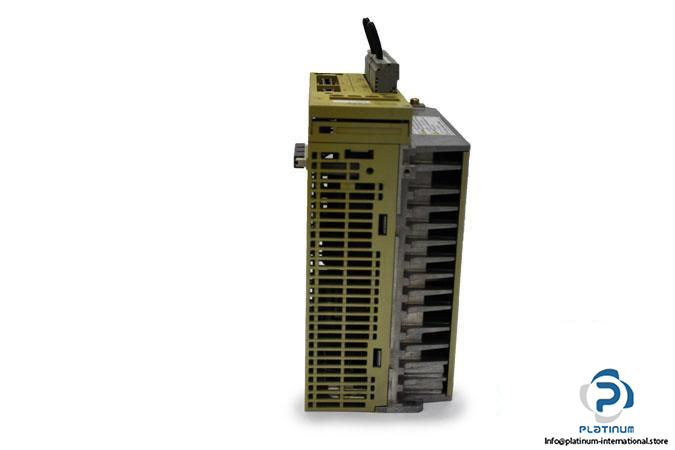 yaskawa-sgdh-10ae-servopack5_675x450