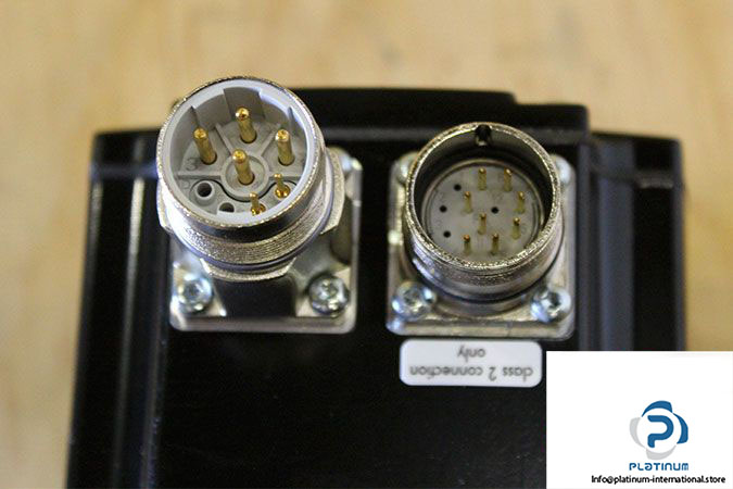 schneider-bmh1002p06f1a-servo-motor-3