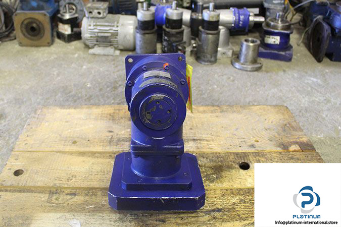 alpha-spk-140-mf2-5-151-000-hypoid-gearboxe-3
