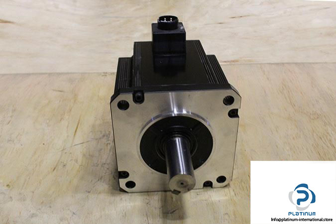 panasonic-mhme554g1g-servo-motor3_675x450