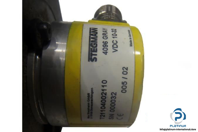 siemens-1ft50661af713eb0-permanent-magnet-motor-with-encoder4_675x450