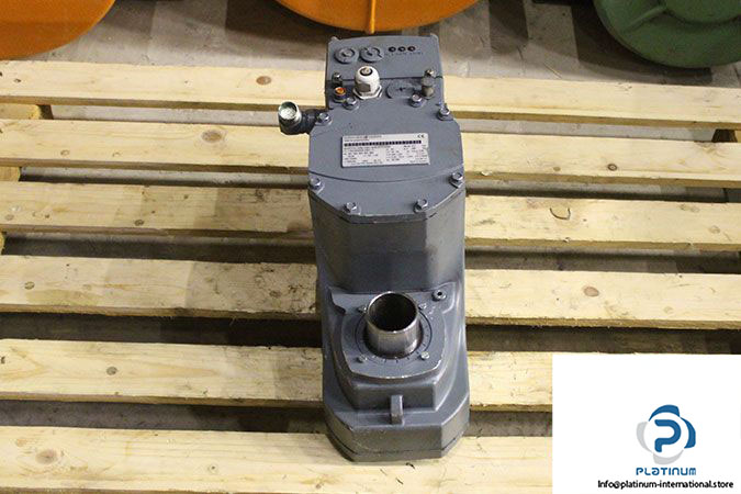 sew-mgftt4-dsm-dbc-b_ecr_iv_dsp-parallel-shaft-helical-gear-unit-3